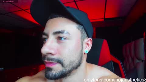 Jhojan Strong  online show from 10.22.25