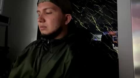 Snapshot of jhon_gottti chatting on 11.21.25 jhon online show from 11.21.25