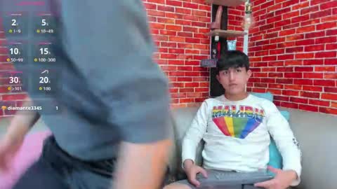 Snapshot of jhon_kleinn chatting on 05.29.26 Jake y Troy online show from 05.29.26