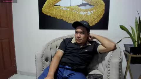 jhonatan_morales_s online show from 10.19.25