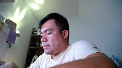 Snapshot of jhonatan_morales_s chatting on 05.21.26 jhonatan_morales_s online show from 05.21.26