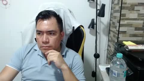 jhonatan_morales_s online show from 07.18.26