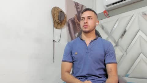 Snapshot of jhonny_flames7 chatting on 01.29.25 jhonny online show from 01.29.25