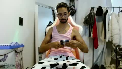 Snapshot of jhonsonvlatino chatting on 06.18.26 jhonsonvlatino online show from 06.18.26