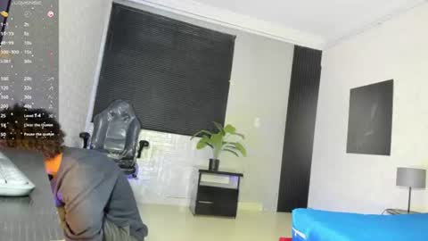 Snapshot of jhonymiller chatting on 07.19.26 jhonymiller online show from 07.19.26