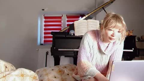 Anya online show from 03.02.26