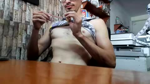 Jhosuamoore  online show from 10.25.25