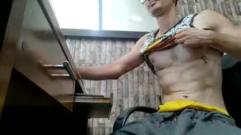 Jhosuamoore  online show from 05.01.26