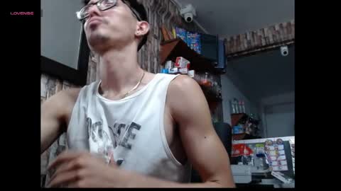 jhosuamoore2 online show from 05.05.26