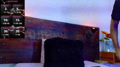 Snapshot of jhosuavega chatting on 09.21.25 jhosuavega online show from 09.21.25