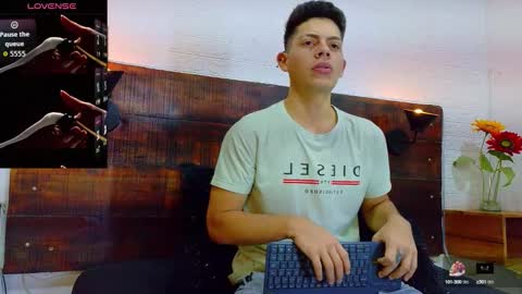 Snapshot of jhosuavega chatting on 09.23.25 jhosuavega online show from 09.23.25