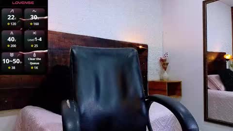 Snapshot of jhosuavega chatting on 10.09.25 jhosuavega online show from 10.09.25