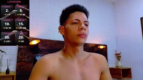 Snapshot of jhosuavega chatting on 10.26.25 jhosuavega online show from 10.26.25