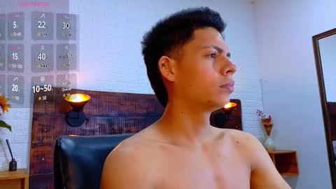 Snapshot of jhosuavega chatting on 11.01.25 jhosuavega online show from 11.01.25