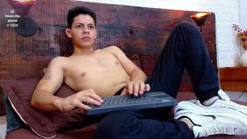 Snapshot of jhosuavega chatting on 11.07.25 jhosuavega online show from 11.07.25