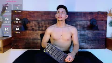 Snapshot of jhosuavega chatting on 02.13.26 jhosuavega online show from 02.13.26