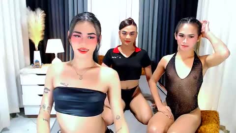 julie online show from 02.23.25