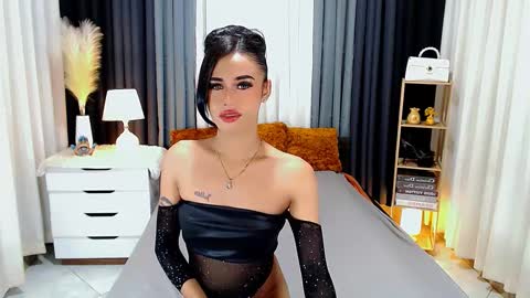 julie online show from 02.25.25