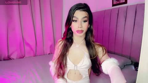 Snapshot of jimenna__ chatting on 01.03.25 jimenna online show from 01.03.25