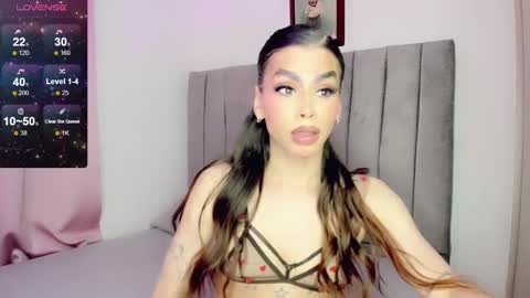 Snapshot of jimenna__ chatting on 01.07.25 jimenna online show from 01.07.25