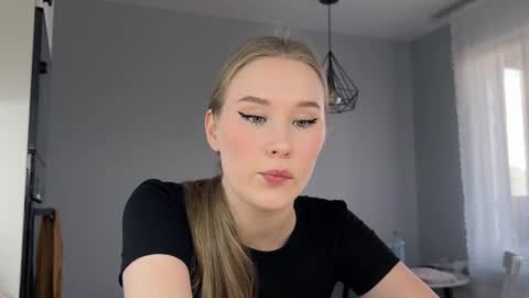 Snapshot of jimmy_and_amy chatting on 09.29.25 Amy  next stream on Wednesday Thursday Friday Saturday and Sunday at 16 pm GMT3 online show from 09.29.25