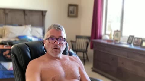 Snapshot of jimmyaaron chatting on 01.05.25 Dad of Three online show from 01.05.25