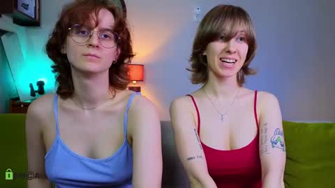 Snapshot of jitoon_exe chatting on 04.03.26 Hey Guys We are Julia ginger Tina brunette online show from 04.03.26