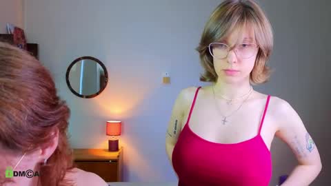 Snapshot of jitoon_exe chatting on 04.11.26 Hey Guys We are Julia ginger Tina brunette online show from 04.11.26