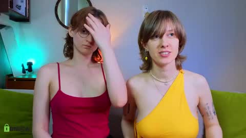 Snapshot of jitoon_exe chatting on 04.17.26 Hey Guys We are Julia ginger Tina brunette online show from 04.17.26