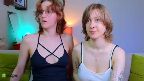 Snapshot of jitoon_exe chatting on 05.10.26 Hey Guys We are Julia ginger Tina brunette online show from 05.10.26