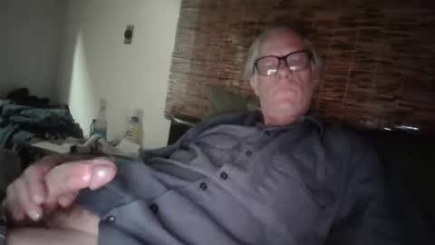 jizzmitten5 online show from 09.17.25