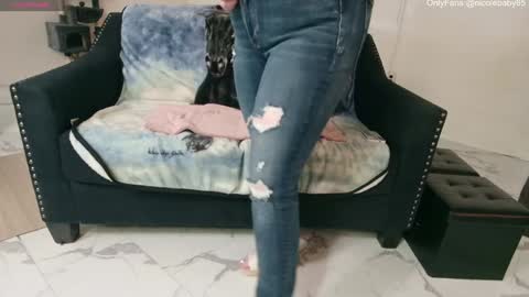 Nicole  Allen online show from 01.09.25