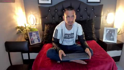 Snapshot of jm_hot_ chatting on 01.19.25 jm_hot_ online show from 01.19.25