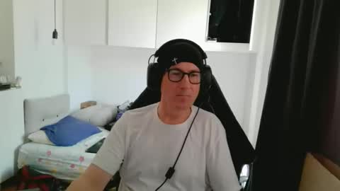 jman2025839798 online show from 04.27.26