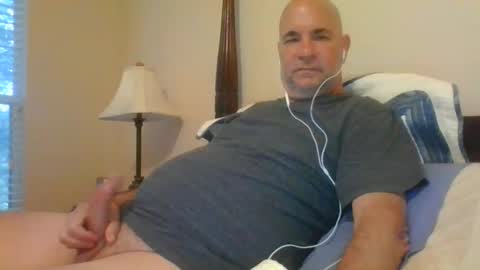 Snapshot of jmichael50 chatting on 10.04.25 jmichael50 online show from 10.04.25