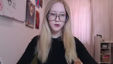 joan_kiss online show from 07.03.26