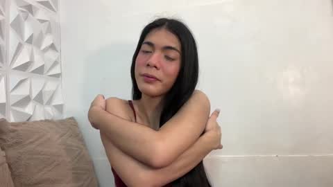 Snapshot of joanaemerald chatting on 02.28.25 joana online show from 02.28.25