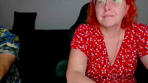 Snapshot of joannaandneighbour chatting on 07.20.26 Joanna and Greg online show from 07.20.26