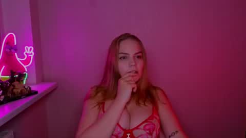 Snapshot of jodiewithgreen chatting on 06.18.26 Jodie 3 returning TODAY online show from 06.18.26