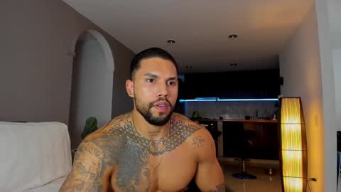 joe_esthetic online show from 02.01.25