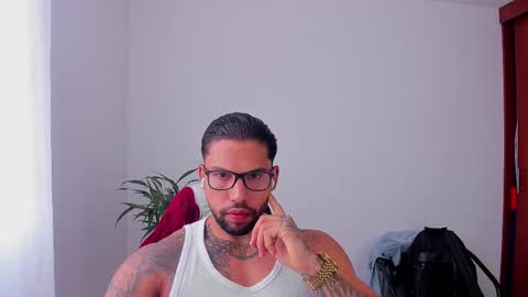 joe_esthetic online show from 11.12.25