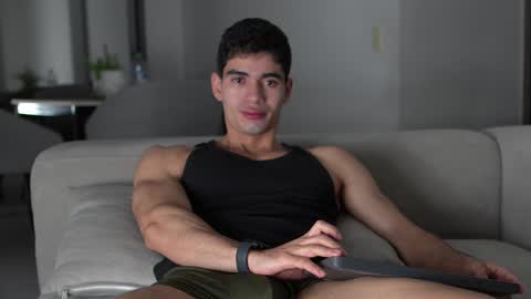 joe_steel1 online show from 01.04.25