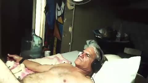 Snapshot of joelcojones chatting on 12.18.24 joelcojones online show from 12.18.24