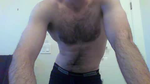 Snapshot of joeyd121 chatting on 02.13.25 joeyd121 online show from 02.13.25