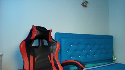 Snapshot of joha_15lux chatting on 07.17.26 joha_15lux online show from 07.17.26