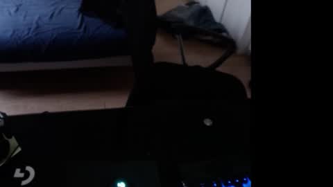 Snapshot of johan59890 chatting on 12.15.24 johan59890 online show from 12.15.24