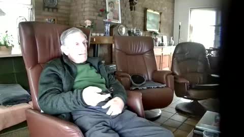 Snapshot of johan7_heet chatting on 12.15.24 johan7 heet online show from 12.15.24