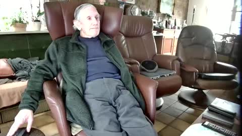 Snapshot of johan7_heet chatting on 01.04.25 johan7 heet online show from 01.04.25