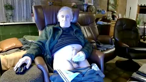 Snapshot of johan7_heet chatting on 02.17.25 johan7 heet online show from 02.17.25