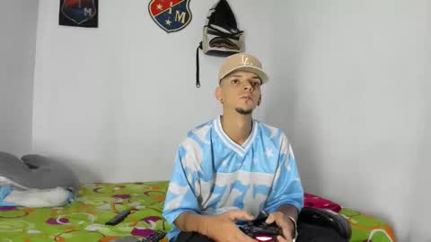 Snapshot of johan_and_antonella chatting on 01.15.26 johan_and_antonella online show from 01.15.26